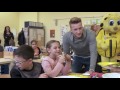 "Große Klasse!": Marco Reus Besucht Dortmunder Grundschule (ENG Subtitles)