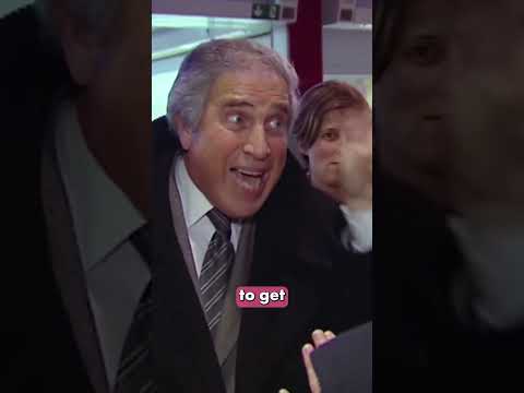 Passengers fume after missing flight despite delay #airline #airport #passenger ✈️🤬