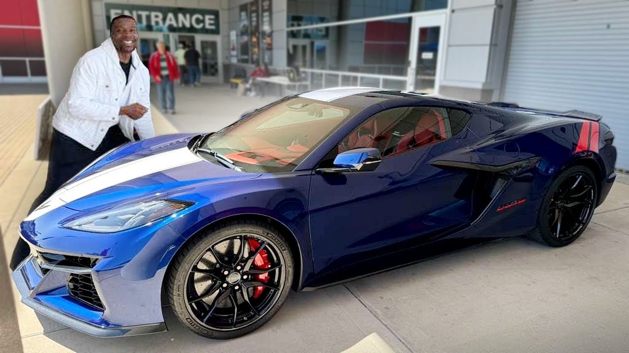 C8 Grand Sport DELIVERY Day at Corvette Bash! My First Thoughts!