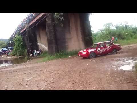 Rally automovilístico 34 aniversario Padre Abad