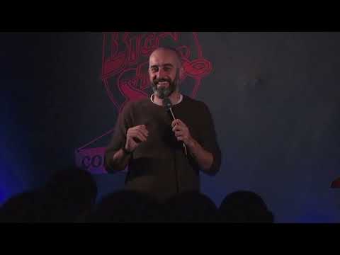 LA MELONI È DI SINISTRA?! - Standup Comedy