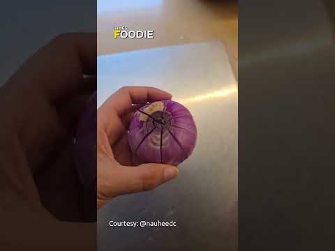 Nauheed Cyrusi reveals a quick & easy onion chopping hack #shorts #onionhack