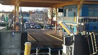 preview picture of video 'Świnoujście przeprawa promowa centrum  / Car ferry Swinoujscie'