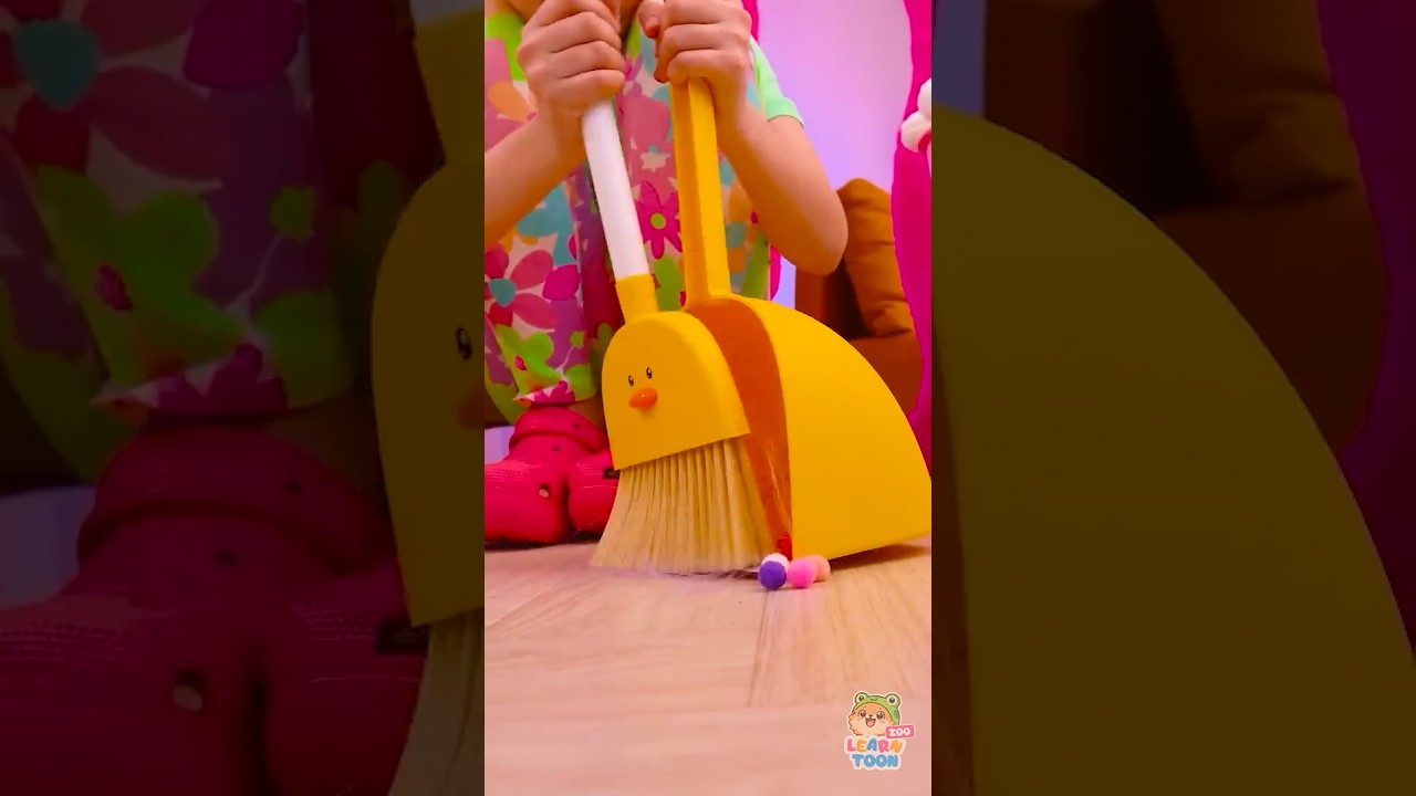 Let's Help Mom! ❤️ Learn How to Clean the House! 🧹 #kidslearning #kids
