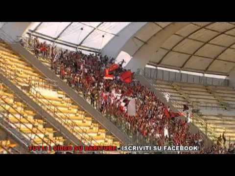 BARI NOCERINA 1-1 OLTRE 1000 TIFOSI CAMPANI AL SAN NICOLA 17 09 2011.mpg