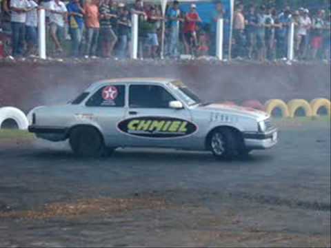 Gilliard Cavalo de Aço Pista Chmiel.wmv