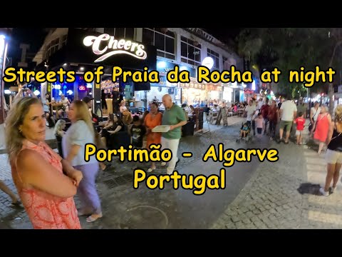 Streets of  Praia da Rocha at night