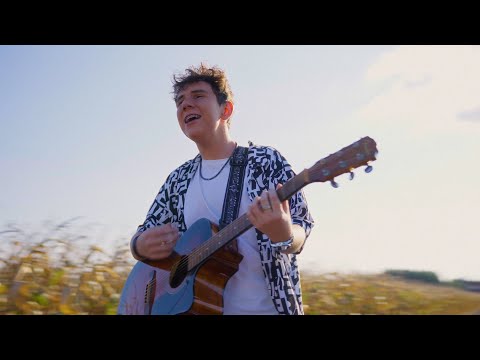 Marcel Tułacz - Całkiem wolni (Official Music Video)