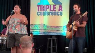 Jack Johnson &amp; Paula Fuga - Better Together - 2010 FMQB Triple A Conference