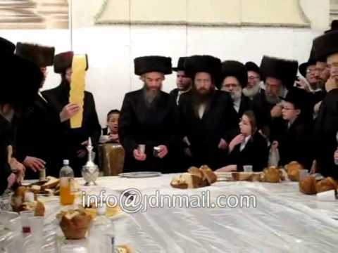 Lutzk 'Rebbe' In Williamsburg - Teves 5772