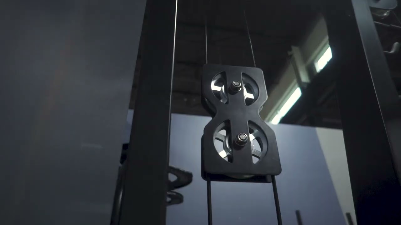 Commercial Lat Pulldown Machine