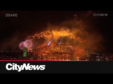 MOMENT: Fireworks light up Sydney sky as Australians welcome 2026