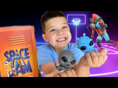 SPaCE JaM A NEW LEGACY! Caleb OPENS new SPACE JAM TOYS, CEREAL, & CANDY from ALIEN FRIENDS!