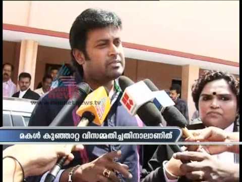 Urvashi is complete alcoholic says, Manoj K Jayan