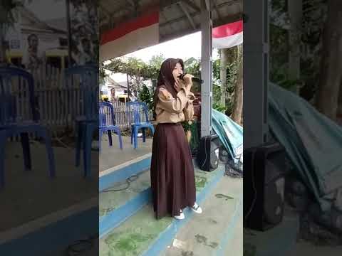 JUARA 1 VOKAL, THALITA - Sang Dewi ,