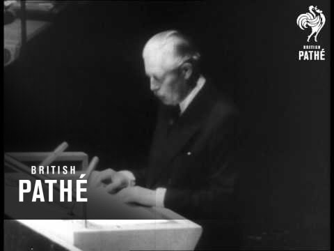 Macmillan At UN With Khruschev Protests (1960)