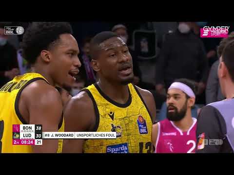 Pfiff der Woche: Zwei unsportliche Fouls bei Bonn gegen Ludwigsburg?