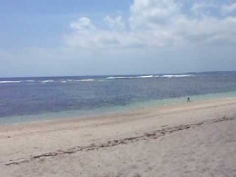 BALI GITI Turtle Island Surf Camp