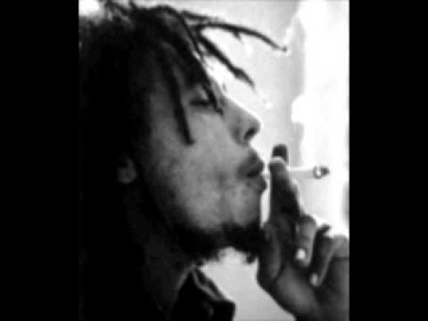 Cover Revolution - Bob Marley