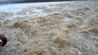 preview picture of video 'Hoshangabad Tawa Dam All Gates Open by hdt.(FULL HD)'