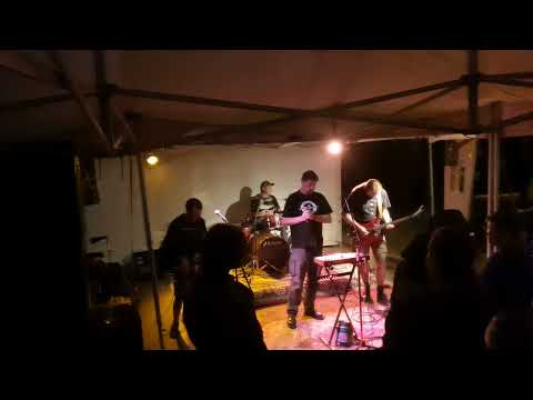 3 tečky - 3 tečky - Ve spěchu - koncert 10. 9. 2022