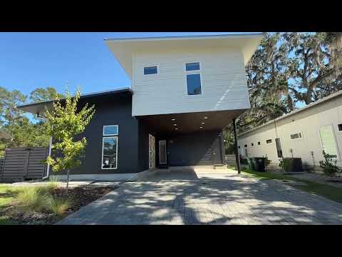 Modern Luxury Meets Everyday Convenience | Contemporary Home Tour