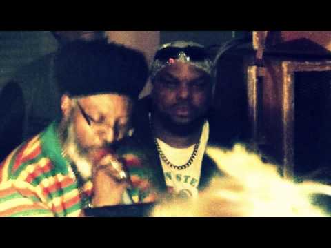 UNOD Weekender 2015 - Channel One ▶ Fikir Amlak & Raz Cazares "Carry On" [Roots Youths] ⑤