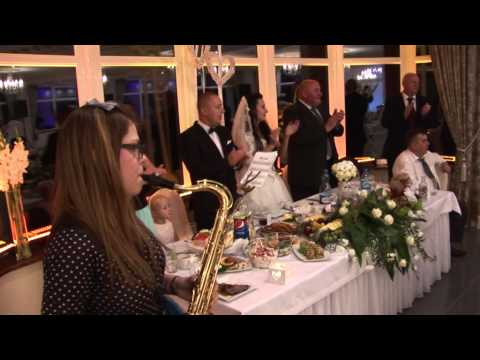 Zespół Granda - biesiada przy stołach