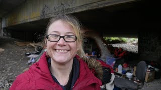 Living under a Bridge Doesn&#39;t Stop This Seattle Homeless Woman from Staying Positive.