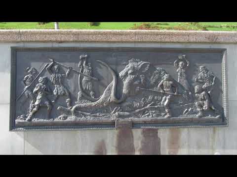06.05.2025. Россия. Тюмень. Металлическое панно: Охота древних людей на мамонта