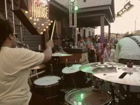 Nikki Glaspie and Dumpstaphunk throwin' it down SXSW 2013