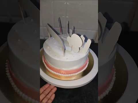Chocolate flavour beauty topper cake #cake #consumercakes #birthdaycake #toppercake #homebakers