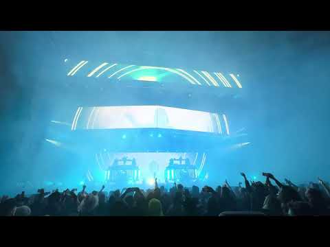 Kx5 - Escape ft. Hayla (LA Memorial Coliseum)