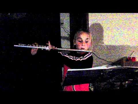 Nina speelt nog meer dwarsfluit