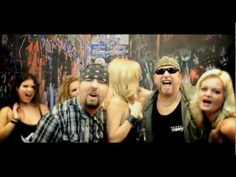 Szeg: Mély dekoltázs (Official Music Video) 2013.