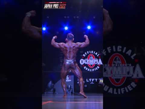 元Tchanのブルネットがボディビル部門にデビュー