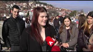 Охрид прекрасен новогодишно, туристите ги наполнија приватните капацитети