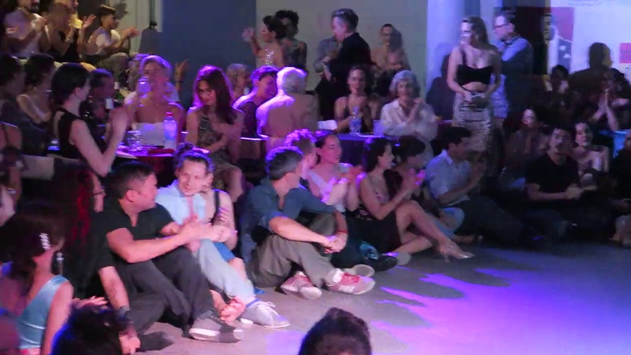 Mariano Chico Frumboli y Moira Castellano at Milonga Viva La Pepa 2020 5