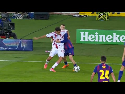 Santiago Hezze RED CARD after 2nd Yellow Card | Barcelona vs Olympiacos Highlights Champions League 