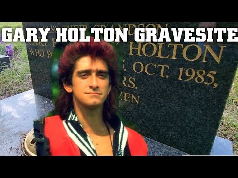 The grave of Gary Holton - Celebrity Graves
