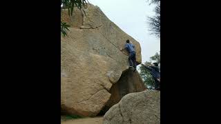 Video thumbnail of Rollito Argandix, 7A. La Pedriza