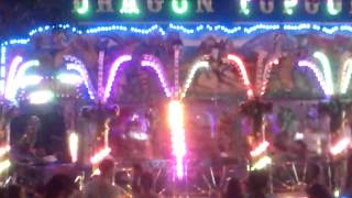 preview picture of video 'Iluminación del Dragón Top Gun en las Fiestas de Aravaca 2013 ( Madrid ).'