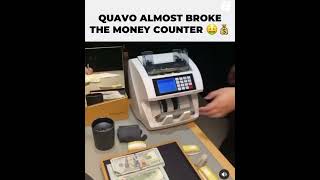 Migos Rapper Quavo almost breaks the money counter😂
