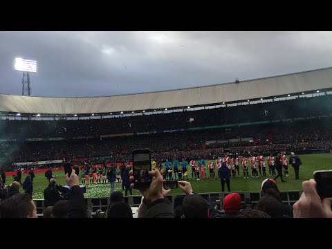 3-0 STEVEN BERGHUIS tijdens FEYENOORD-PSV vanaf VAK W (3-1)