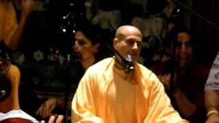 24 hour kirtan new vrindavan 2009 HH Radhanath Maharaj