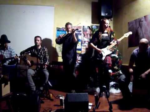 WHERE IS MY MIND-PIXIES-cover by J.TYNDALL- live at Zeus