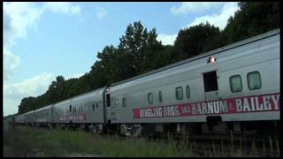 preview picture of video 'Ringling Bros. And Barnum & Bailey Circus Train'