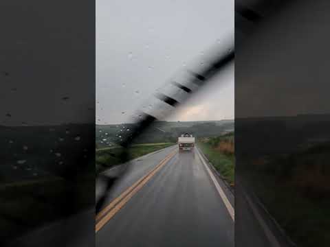 PR 574, chegando em cafelandia pr.                 "a capital do frango".