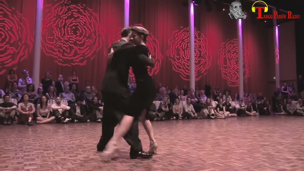 Video thumbnail for ORILLAS DEL PLATA Juan D'Arienzo Ballano: Stephanie Fesneau - Fausto Carpino