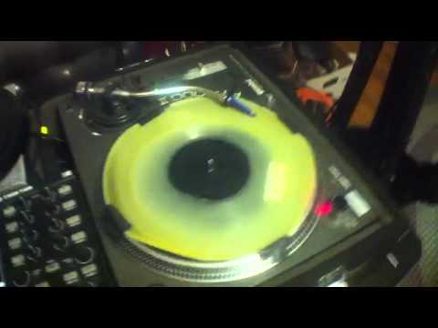 DJ Beso Pirating Vinyl Records?!?